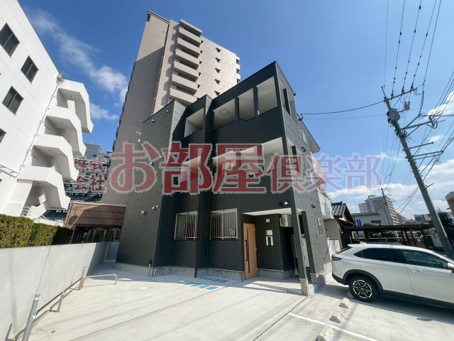 THE NOBLES 久留米中央の外観