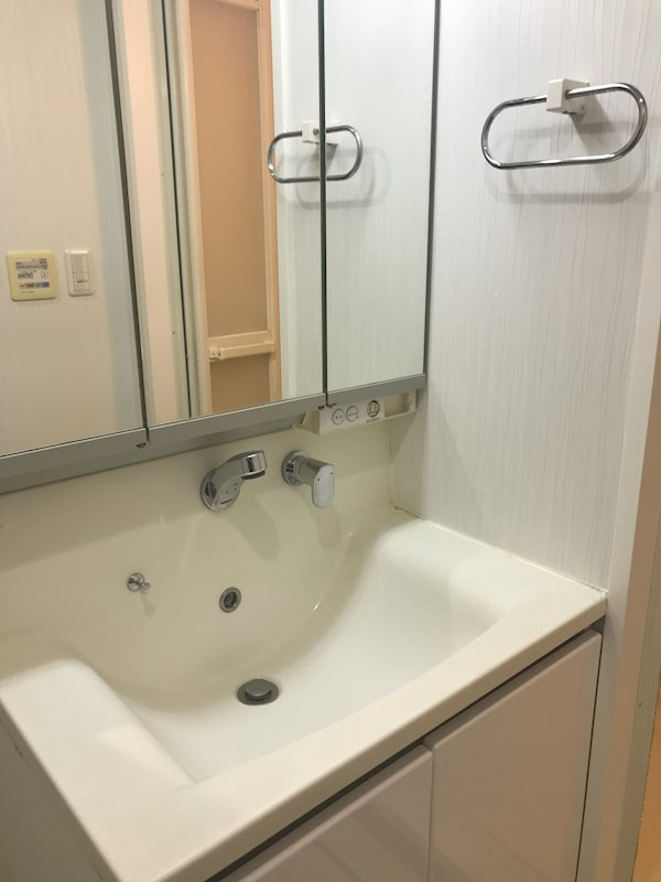 グランヴィラージュの独立洗面台