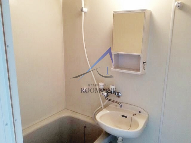 メゾン・ブンの洗面所|洗面台です。