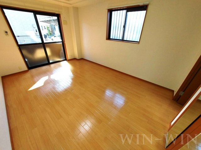 リヴェール小向の居間・リビング