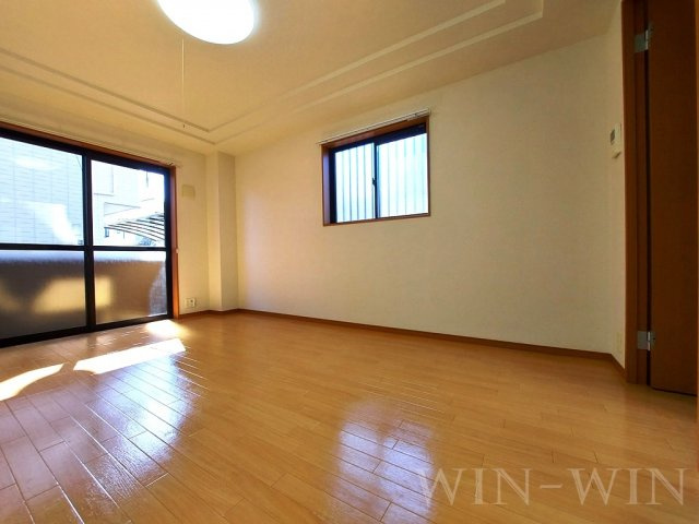 リヴェール小向の居間・リビング