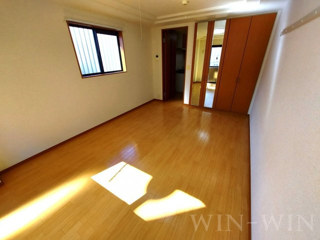 リヴェール小向の居間・リビング