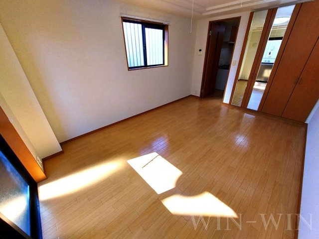 リヴェール小向の居間・リビング