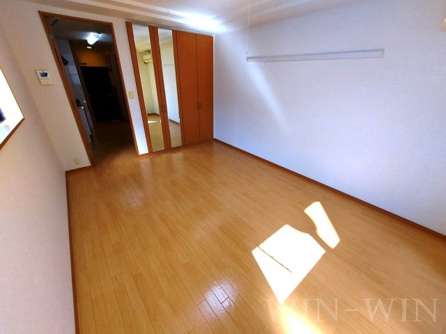 リヴェール小向の居間・リビング