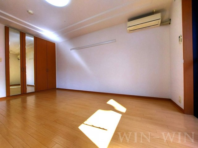 リヴェール小向の居間・リビング