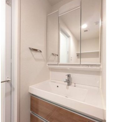 【独立洗面台】 | ハーモニーレジデンスグローバルキャピタル | 使いやすい独立洗面台です