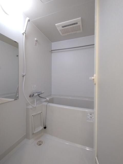 クレイシア亀戸の浴室