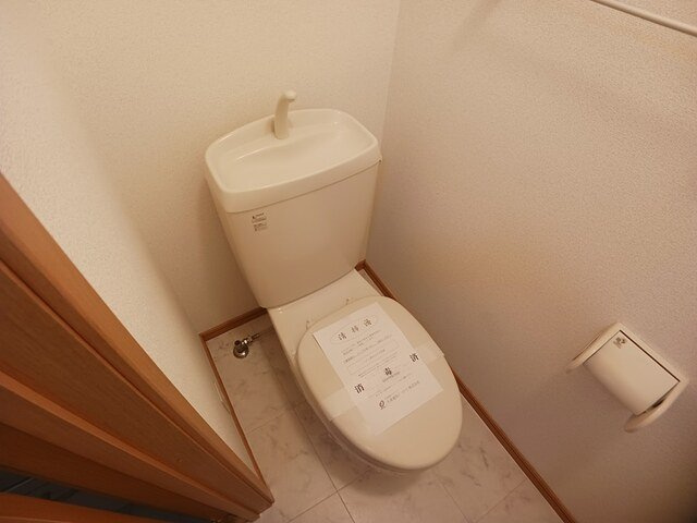 ファミーユ　Ｍ　Ｃのトイレ|ゆったりとした空間のトイレです