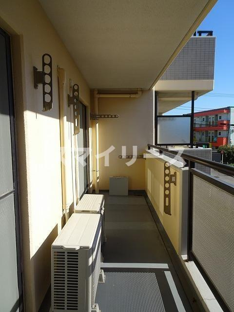 センターパーク新柏A棟のバルコニー