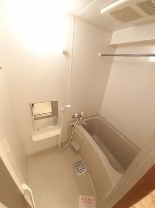 ユウメイトビルの浴室|ゆったり過ごせるお風呂です