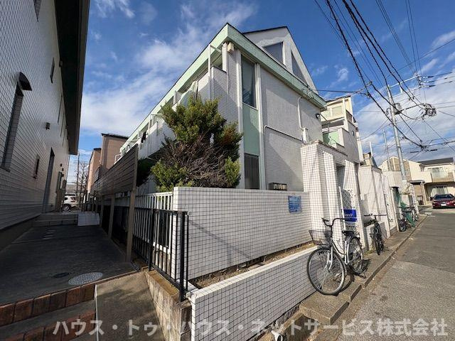 ジュネパレス新松戸第１１の外観