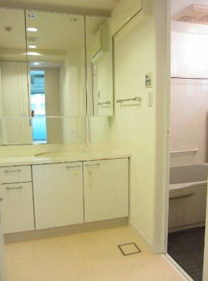 【独立洗面台】 | ライオンズスクエア小石川後楽園 | 独立洗面化粧台付き