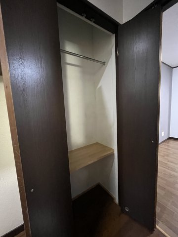 中央ハイツの収納|キッチン横収納