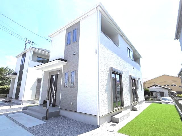 ハートフルタウン渋川市石原348番　B号棟