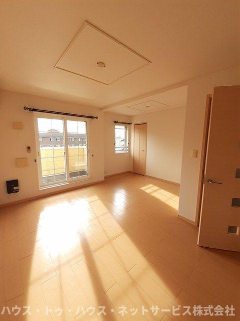 エレガントヒルⅡＢの居間・リビング