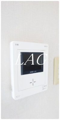 【セキュリティ】 | グランフォークスⅠ鷹翔 | モニター付きインターホンです。