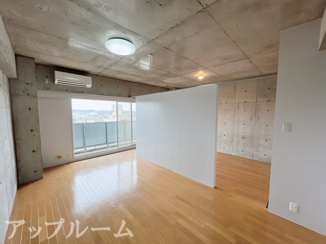 liberal　(リベラル)の居間・リビング