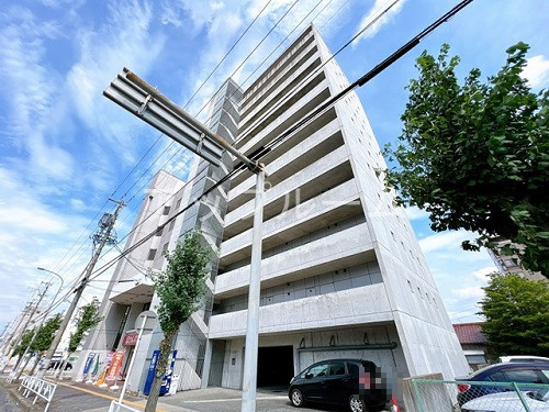 liberal　(リベラル)の外観