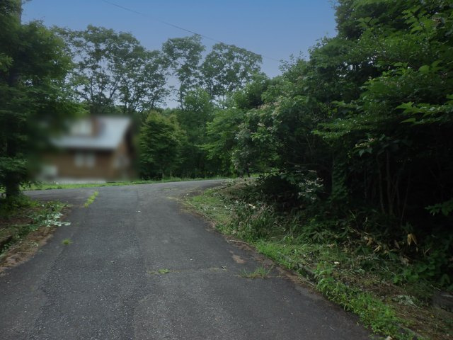 八幡平パークランド①の前面道路含む現地写真