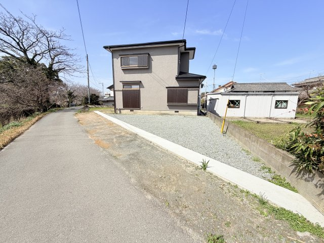 久原戸建ての駐車場