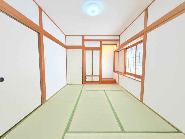 久原戸建ての和室