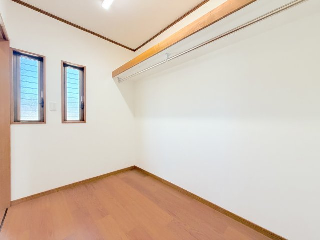 久原戸建ての収納