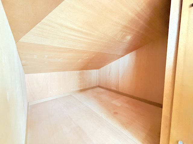 久原戸建ての収納