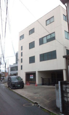 寝屋川市仁和寺本町4丁目貸倉庫132万円