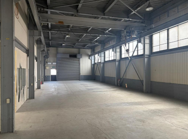 寝屋川市仁和寺本町4丁目貸倉庫132万円の内装