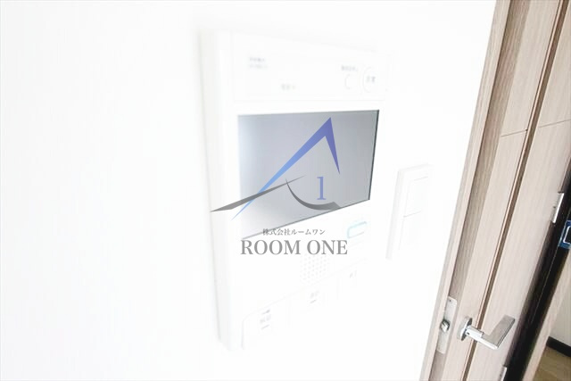 ライジングプレイス綾瀬三番館のセキュリティ|モニター付きインターホンです。