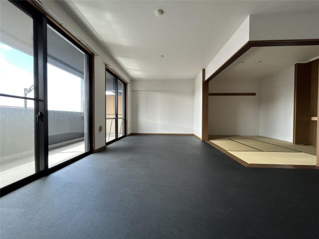 R-BLDG03の居間・リビング