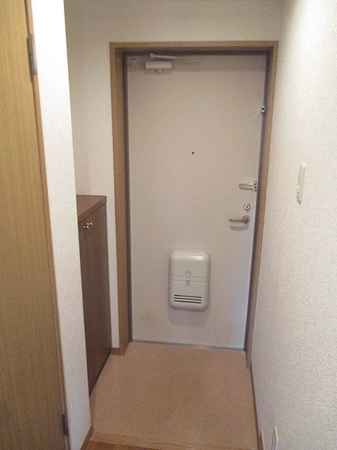 ヒルサイドクラタの玄関