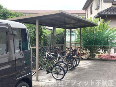 【その他共用部分】 | ソレーユ池田 | 駐輪場