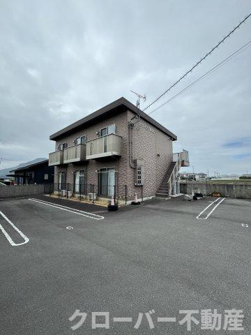 ビリオネア秋山Cの駐車場