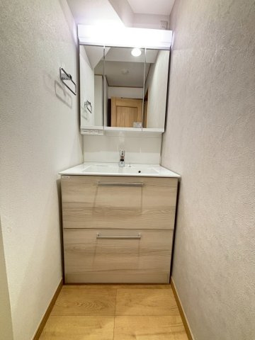 江戸川区南葛西６丁目　新築戸建の独立洗面台|2026年3月2日撮影