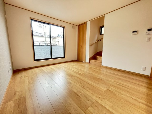 江戸川区南葛西６丁目　新築戸建の居間・リビング|2026年3月2日撮影