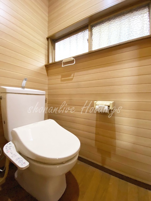 平塚市袖ケ浜の一戸建てのトイレ