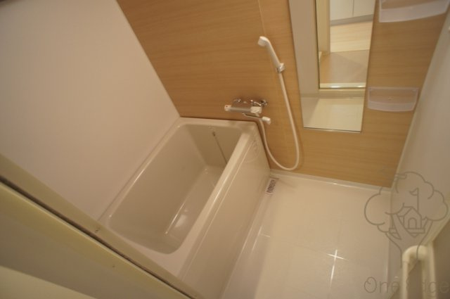 トレヴァンス梅田の浴室