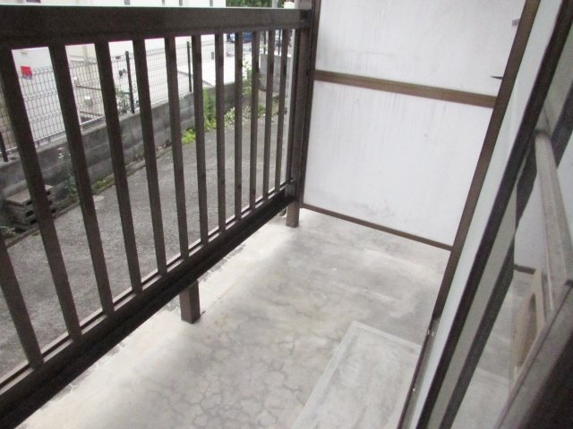 ハイツ小町のバルコニー