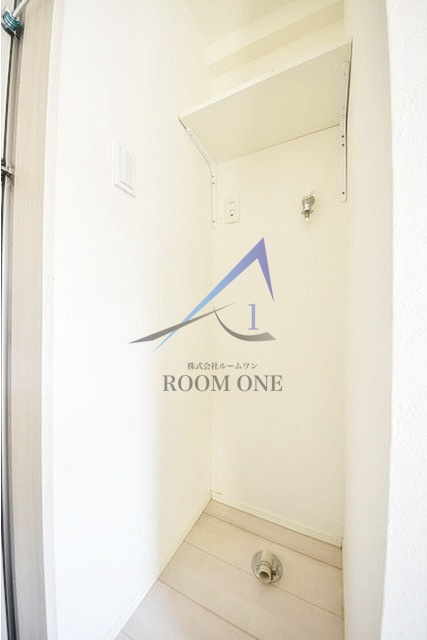 デルソルイケブクロの設備|洗濯機置き場です。