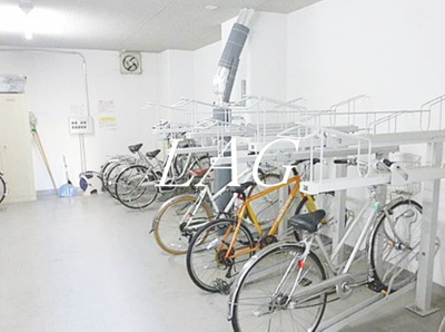 【その他共用部分】 | クオリア三田 | 駐輪場です。