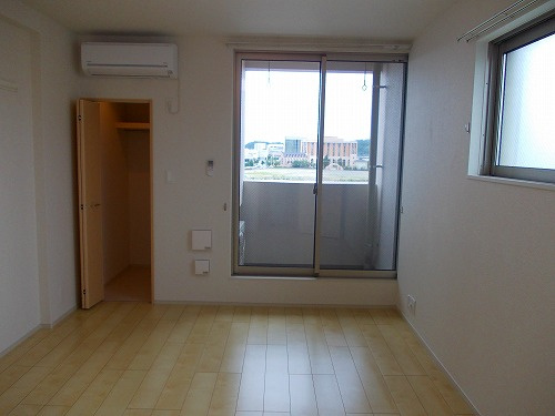 エクセル神屋町の洋室