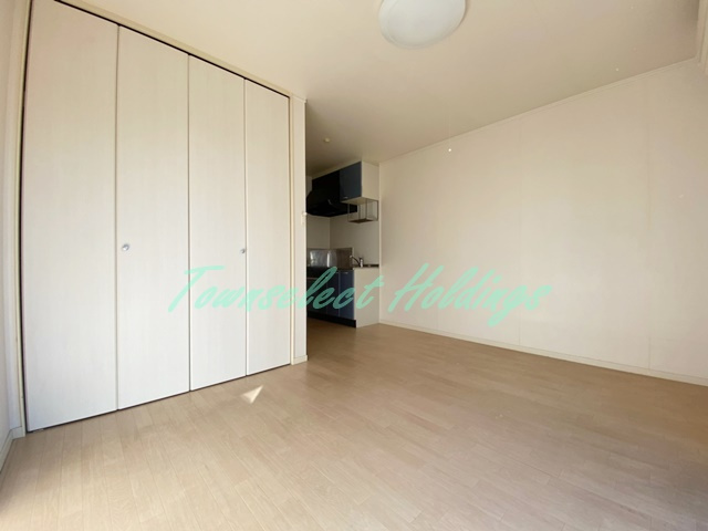 茅ヶ崎市浜竹２丁目のアパートの寝室