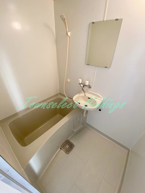 茅ヶ崎市浜竹２丁目のアパートの浴室