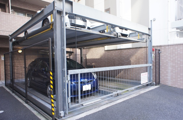 ジェイシティ八丁堀の駐車場