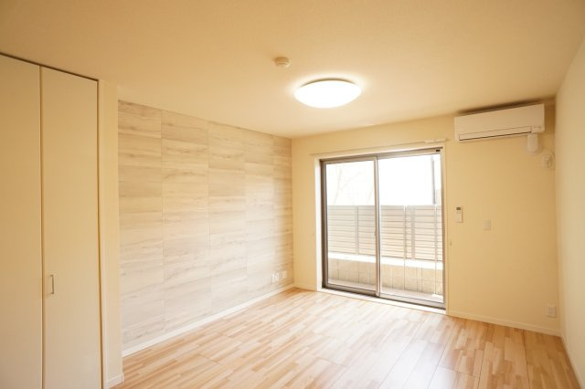 Crystal　S（クリスタル　エス）の居間・リビング