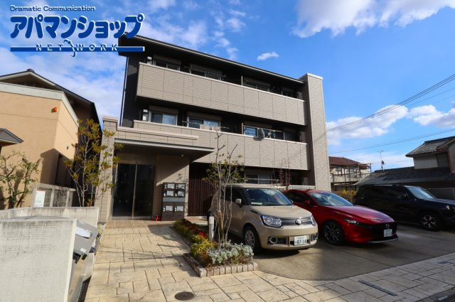 Crystal　S（クリスタル　エス）の外観