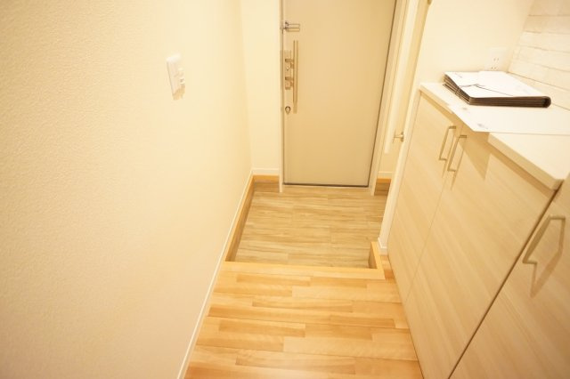 Crystal　S（クリスタル　エス）の玄関