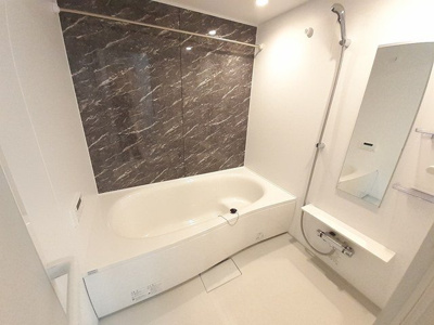 【浴室】 | エクセラン　依井　Ｃ | 日々の疲れを癒すお風呂付です