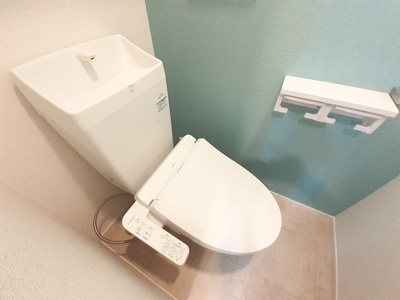 【トイレ】 | エクセラン　依井　Ｃ | 落ち着いた色調のトイレです